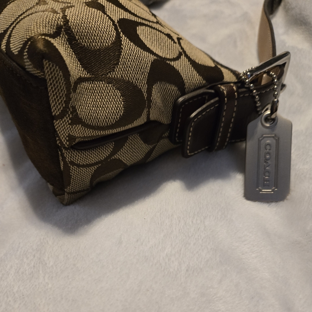 Coach Vintage Suede Strip Bagette  Brown and Cream Women's Bag - Picture 4 of 16